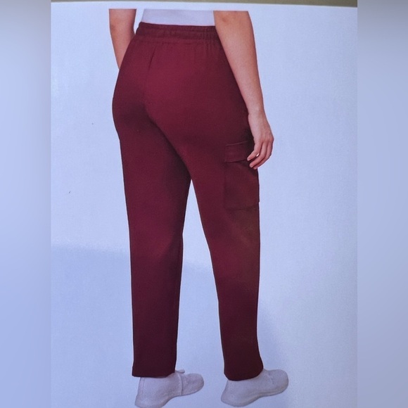 276. NWT Mondetta Ladies' Straight Leg Cargo Pant, Tibetan Red 2X Plus - Picture 7 of 9
